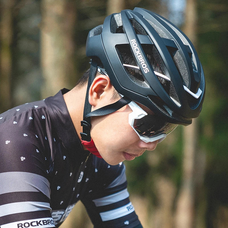 ROCKBROS Ultralight Cycling Helmet with Magnetic Buckle